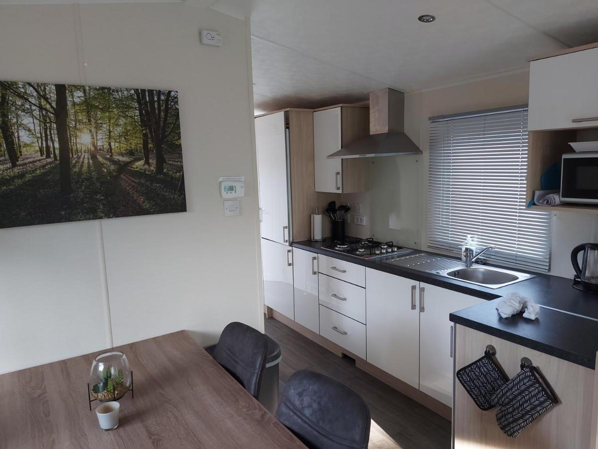 Chalet Wanama. Gelegen Op Het Vakantiepark Het Lierderholt Op De Veluwe. Villa Beekbergen Dış mekan fotoğraf